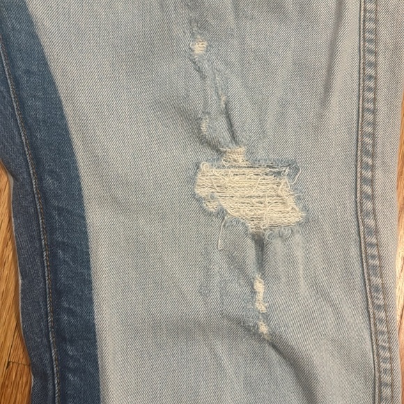 Revice Distressed Star Jeans - Picture 5 of 9